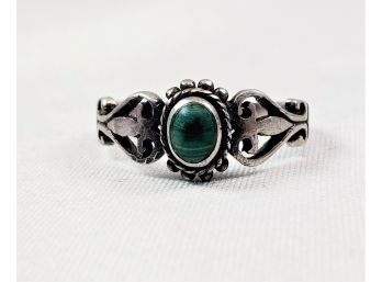 Vintage Sterling Silver Ring With Malachite Stone
