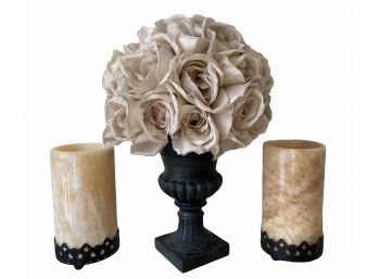 Decorative Lot - Pair Of  Onyx Candle Holders And Six Roses In Urn