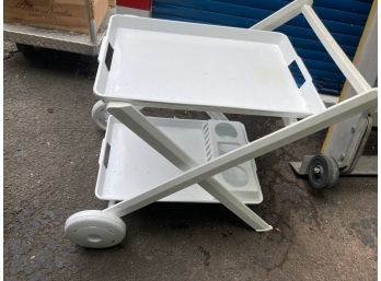 Outdoor Plastic Rolling Cart