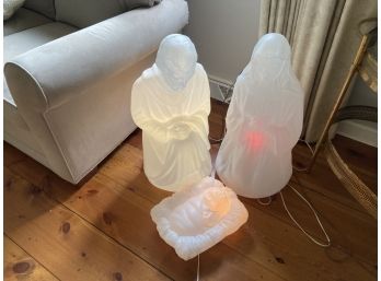 Plastic Mary, Joseph And Baby Jesus - Lights Up
