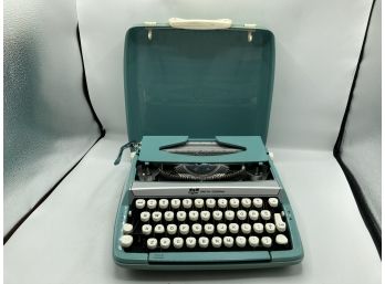Smith Corona Corsair Deluxe Typewriter