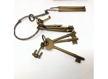 Keys From The Army Corp Of Engineers And 1920/30s Small Chissels/Knives