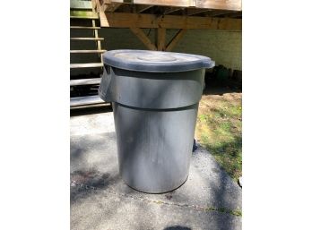 44 Gallon Garbage Can With Lid - Grey Plastic