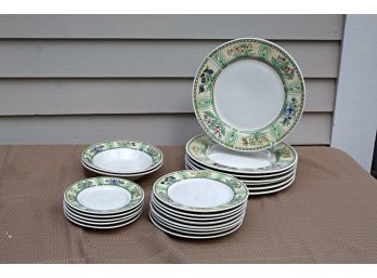 Farberware Stoneware Partial Dinner Service In Chantilly Pattern - 22 Pieces