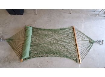 Like New Rope Hammock With Built-in Pillow