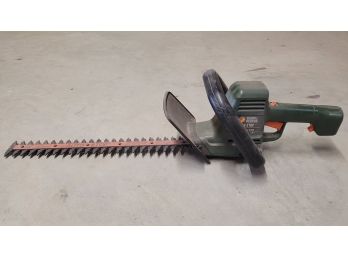 Black And Decker 18' Electric Auto Stop Hedge Trimmer