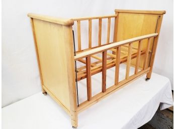 Vintage 1950's Whitney Bros. Co Wooden Baby Doll Crib