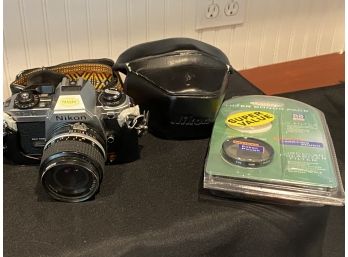 Nikon FG 35mm SLR Film Camera With 35mm F  1: 1.8 Lens