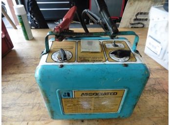 Vintage Working Battery Charger