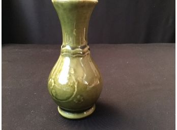 Knock Pottery Vase With Shamrock Pattern