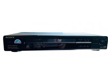 Sony DVP-S360 DVD/CD Player NO REMOTE- Works