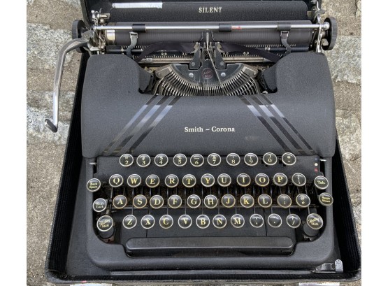 Vintage Smith Carona Silent Typewriter