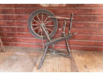 Vintage Possibly Antique Colonial Style Foot Powered Spinning Wheel