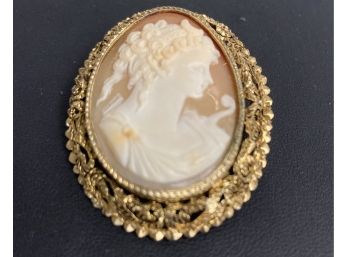 Beautiful Large Carved Cameo With Nice Golden Filigree Pin Can Be Used Pendent
