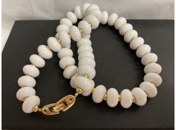 Nice Vintage White Bead Necklace