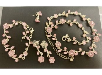 Necklace, Bracelet And 2 Pairs Of Earrings Silver With Pink Stones
