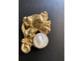 Vintage Brooch Set In Gold Type Metal With White Stone