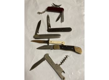 6 Small Pocket Knives