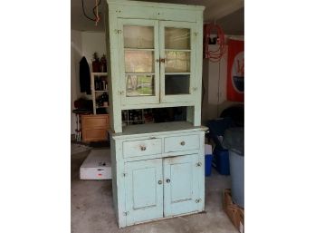 Vintage Cabinet With Towel Rack And Glass Knobs
