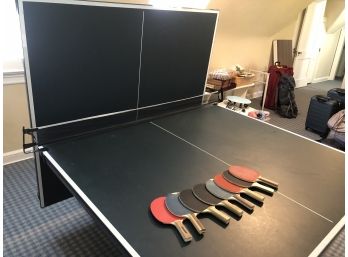 Stiga Pong Table With Eight Paddles And Six Pong Balls