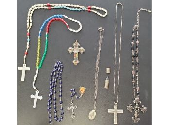 Religious Lot Of 6 Necklaces, Crucifixes & Pendants - Largest Are Very Ornate & Detailed With Glass Beads