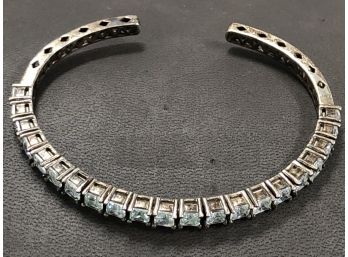 Lovely Sterling Silver Bangle Bracelet With Twenty-one Beautifully Set Crystals