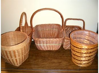 Wicker Lot: 3 Baskets, 2 Waste Baskets