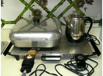 Lot: 3 Small Kitchen Appliances - GE Griddle, Sunbeam Electric Skillet, Farberware Percolator
