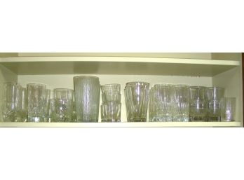 Glassware Lot: 41 Pieces