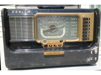 Antique Zenith Super Trans-Oceanic Radio With Manuals - Standard And Short Wave - 1953