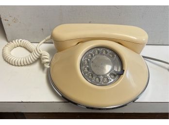 Modern Vintage Canadian Dial Phone  Northren Telecom  Bell .