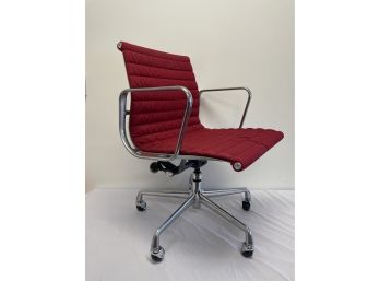 Vintage Herman Miller Aluminum Group Chair On Castors W/ Tilt Adjust #1