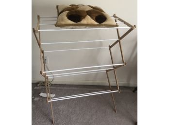 Drying Rack And Pillow