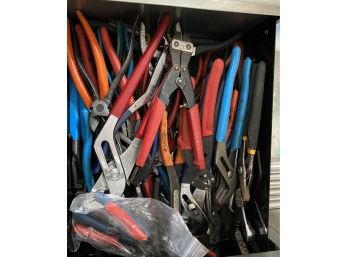 Many Pliers And Nippers