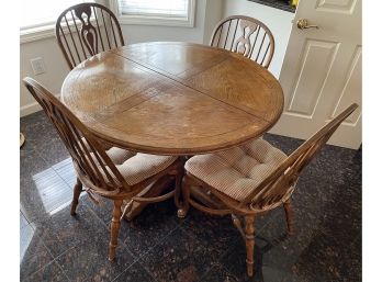 Drexel Kitchen Table With Four Chairs And Leaf