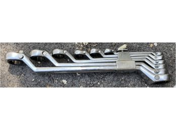 Six Offset Ratchet Wrenches