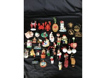 38 Travel And Novelty Ornaments