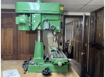 CENTRAL MACHINERY DRILLING/MILLING MACHINE MODEL 1038-30/981 MADE BY HARBOR FREIGHT SALVAGE CO. 42' TALL X 36'