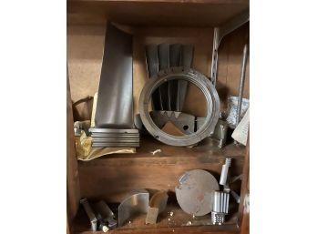 LARGE SCULPTURE LOT OF ENGINEERED STEEL BLADES AND OTHER PARTS, VERY COOL SCULPTURAL OBJECTS