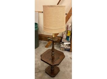 A VINTAGE PINE TABLE LAMP 58' T