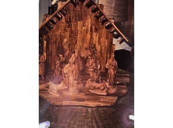 ANTIQUE CARVED WOOD ZACHARIAH BROTHERS NATIVITY SET, FIGURES ARE 13' AND SMALLER, NATIVITY BARN MEASURES 28.5'