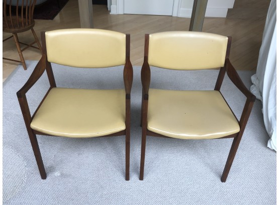 Mid Century Pair Of Original Gunlocke Arm Chairs