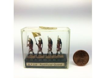Vintage Alymer: Miniploms Miniature Model Of Pontificial Guard (made In Spain)
