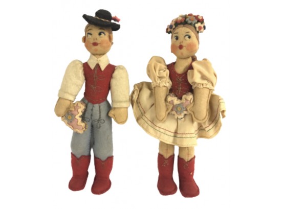 Adorable Traditional Folk Art Tyrolean Fabric Dolls