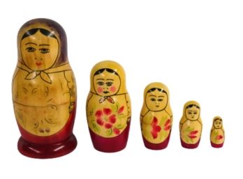 Adorable Vintage Russian Nesting Dolls