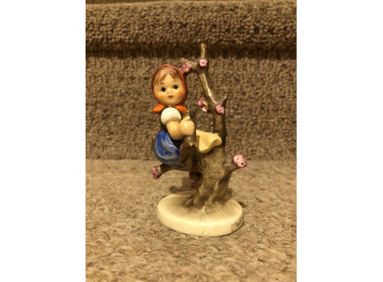 Goebel Hummel Figurine - Apple Tree Girl