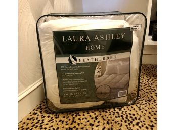 Laura Ashley FEATHERBED - Twin/Twin XL. BRAND NEW - (1 Of 2)