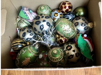 LOT 8 ---- CHRISTMAS ORNAMENTS - Leopard, Green And Gold Oval, And More