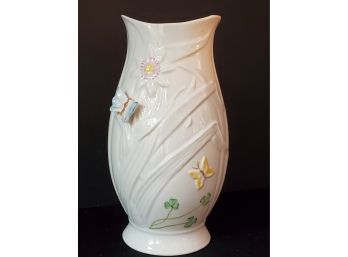 Lovely Belleek Ireland Porcelain 8 Vase With Applied And Painted Butterflies, Shamrocks & Flowers