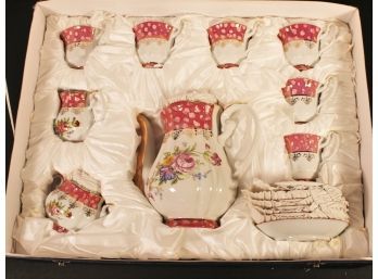 Beautiful Handcrafted Sorelle Seventeen Piece Fine Porcelain Large Tea Set In Satin Lined Box